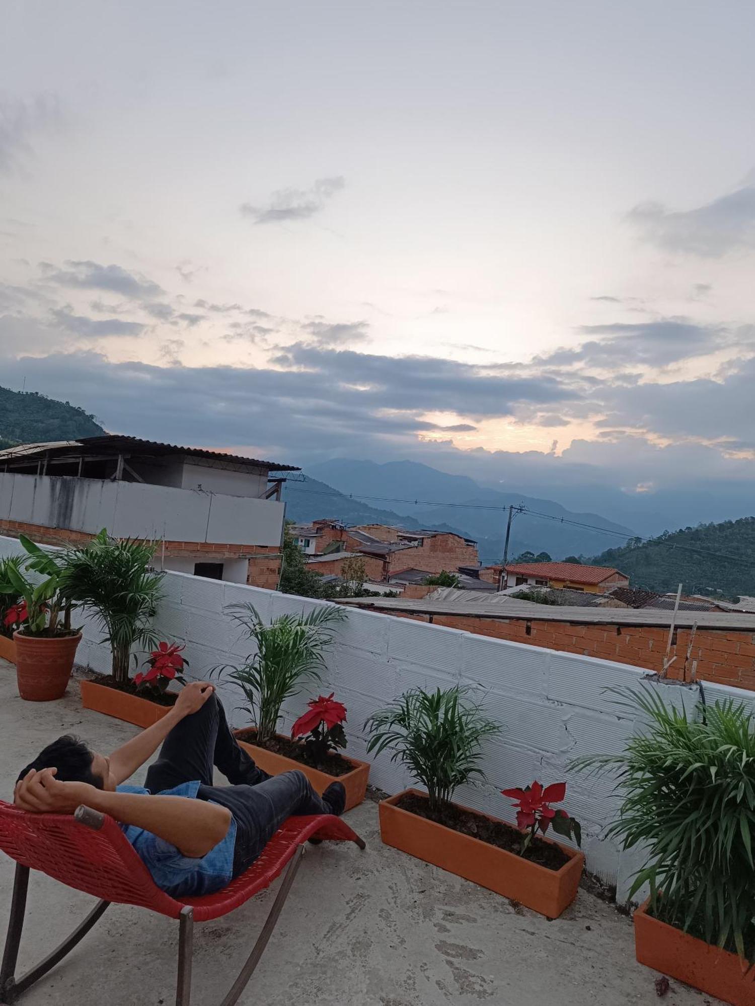 Magic - Patio, Balcony & Rooftop Apartment Jardin